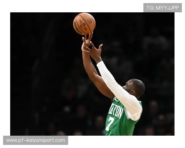 凯尔特人五连胜，布朗携手队友打击猛龙