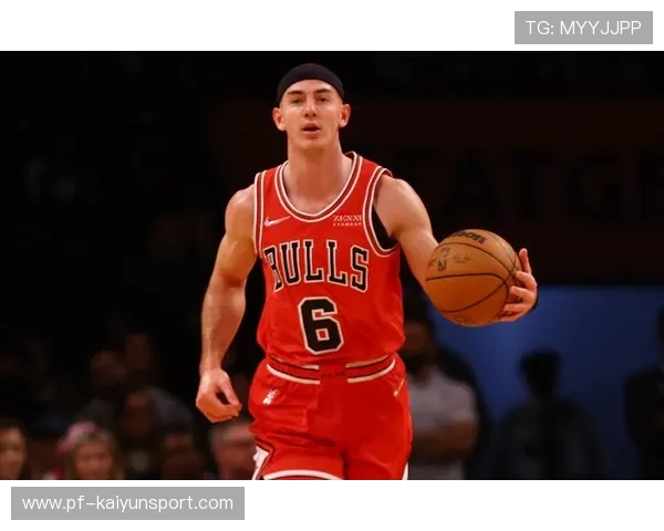 公牛反击速度拉满，卡鲁索飞奔上篮得手：篮坛速度与激情的完美诠释